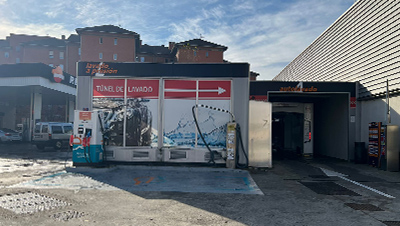 Estación de Servicio en la Corredoria-Oviedo-Túnel de lavado
