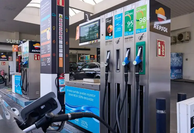 Surtidor con Diesel Nexa